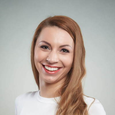 Sugár Zsanett